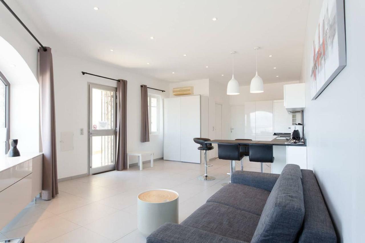 Appartement 4 Personnes Vue Mer Remparts أنتيب المظهر الخارجي الصورة